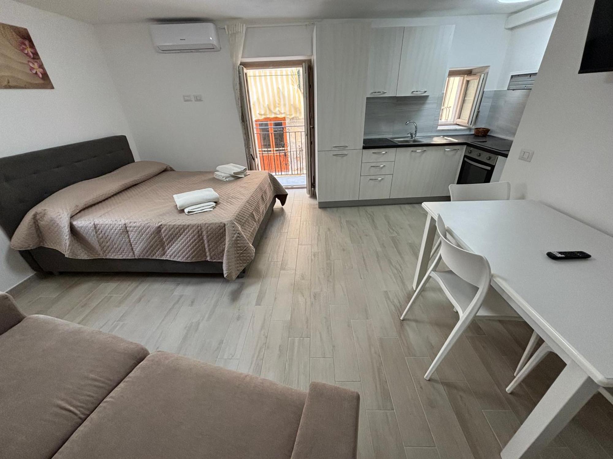 House Nonna Pina Apartman Cefalù Kültér fotó